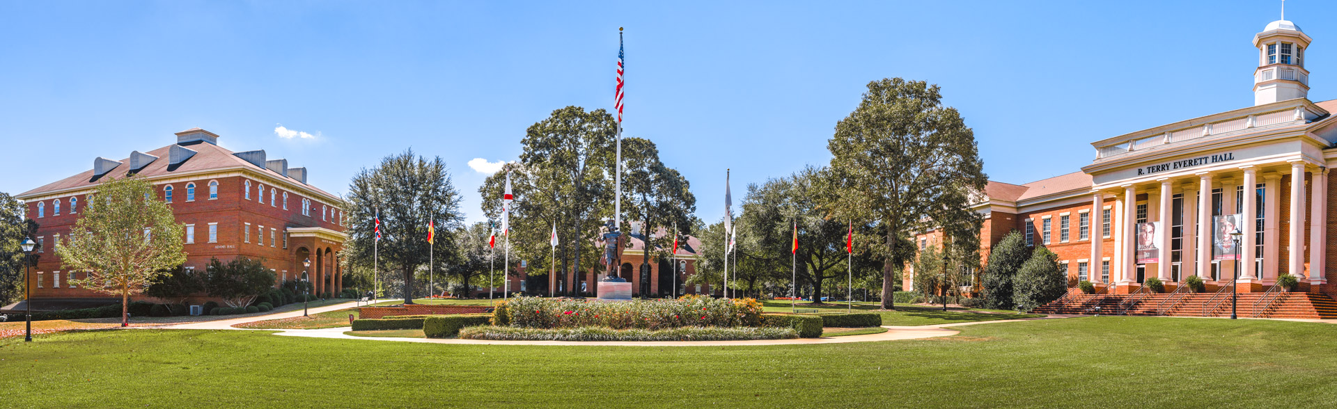 Troy University-Dothan Campus logo